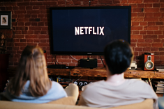 friends binge watching a Netflix series
